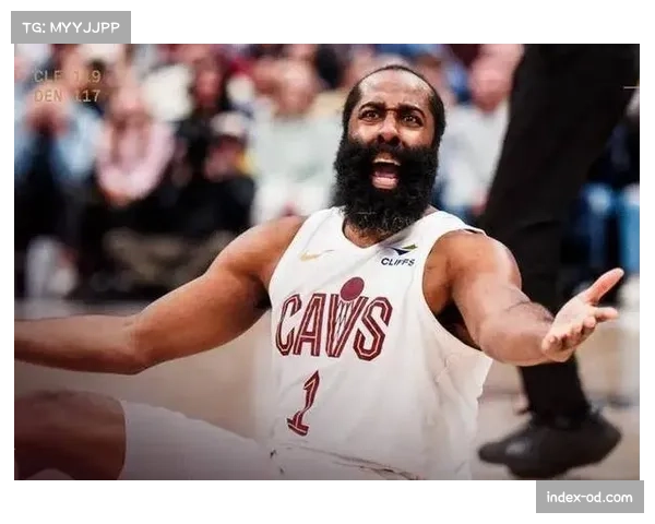 骑士哈登米切尔后场双枪 进攻火力难掩内线防守漏洞